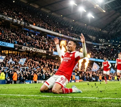 Nejvíce gólů ve fotbale — Historické rekordy a střelci | FotbalovýDres.cz Nejvíce gólů ve fotbale — Historické rekordy a střelci | FotbalovýDres.cz (Obrázek vygenerovaný umělou inteligencí)
